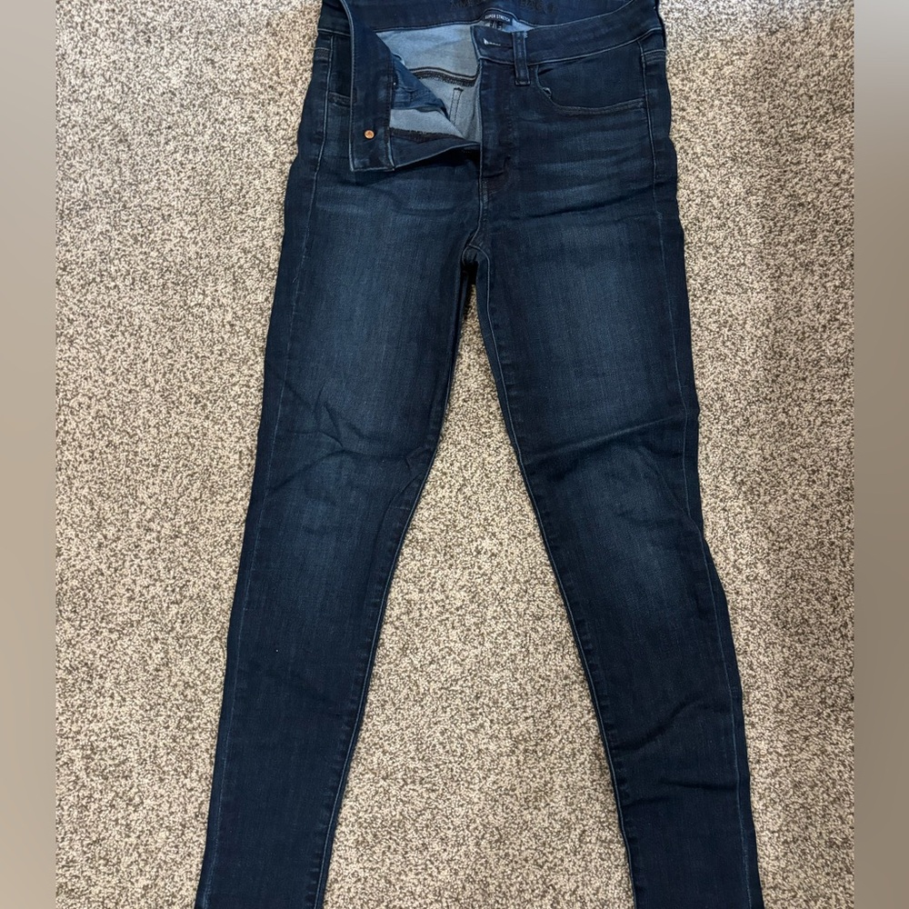 American Eagle skinny jeans